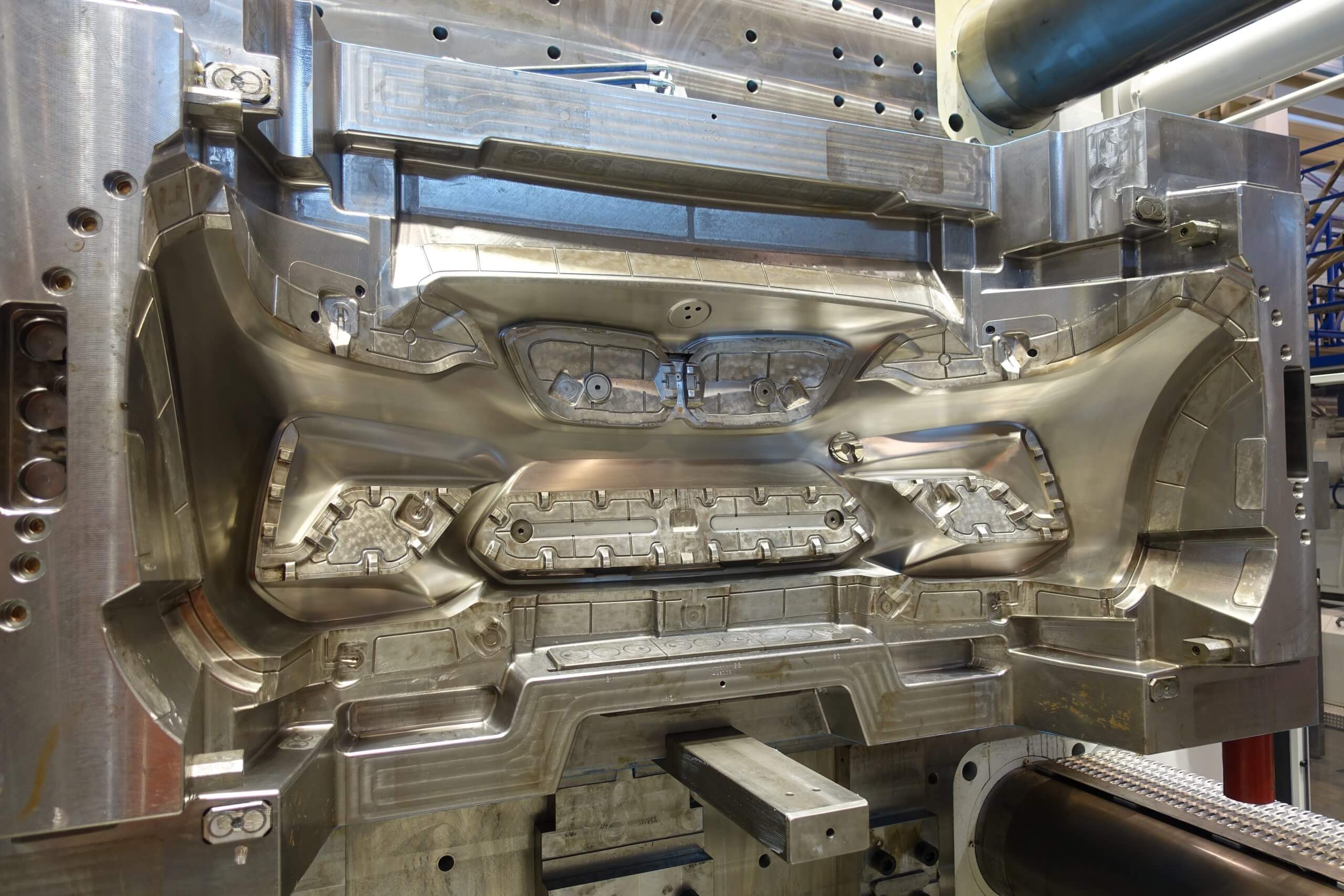 Autoproduktion Stahlform